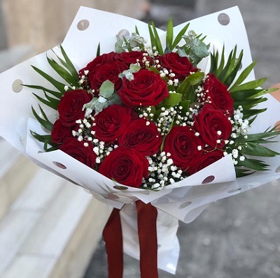 Bouquet of 15 red roses