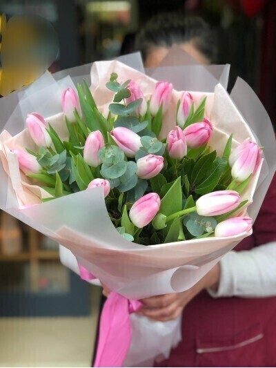 Bouquet with 20 tulips