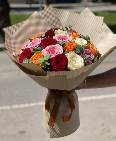 Bouquet of 24 multicolored roses