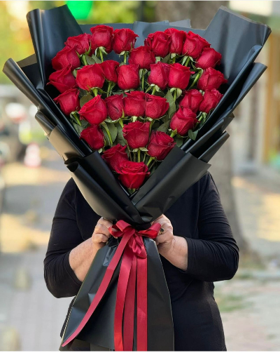 Heart bouquet with 29 roses