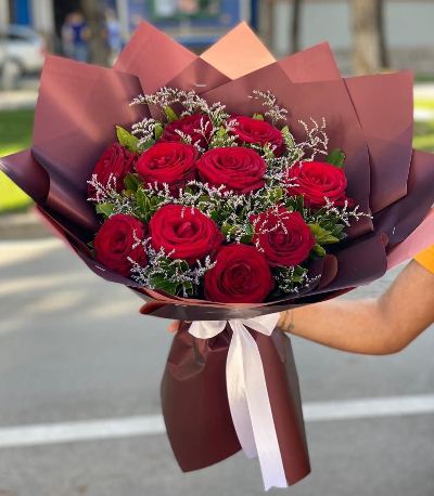 Bouquet of 15 red roses