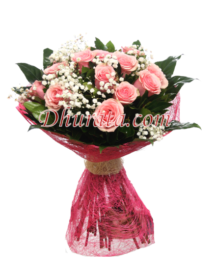 Buqete me 15 trendafila roze