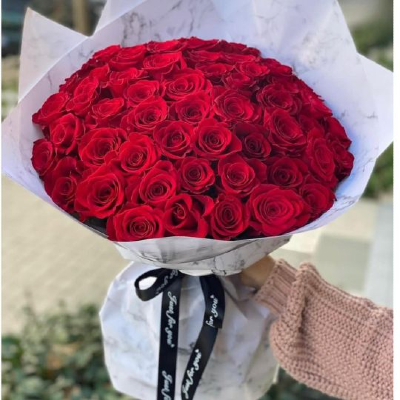 Round bouquet with 50 red roses