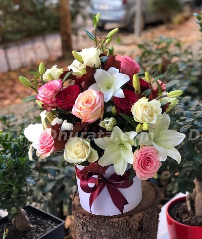 Composition of roses and lilies